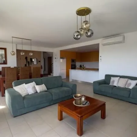 Casa Da Alegria فاو